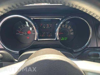 2008 Ford Mustang GT Premium Coupe – miniatura 10