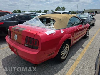 2008 Ford Mustang V6 Deluxe Convertible - miniatura 3