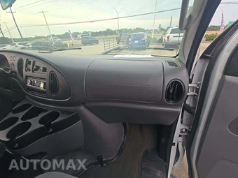 2008 Ford Super Duty E-350 Wagon XL 138.0" WB - miniatura 18