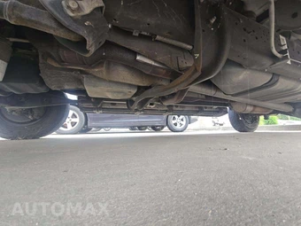 2008 Ford Super Duty E-350 Wagon XL 138.0" WB - miniatura 7