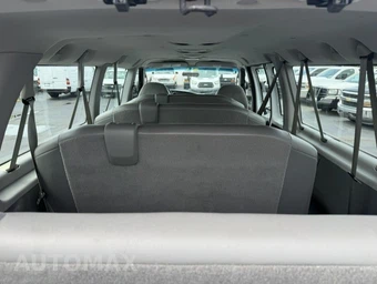 2008 Ford Super Duty E-350 Wagon XLT 138.0" WB - miniatura 15
