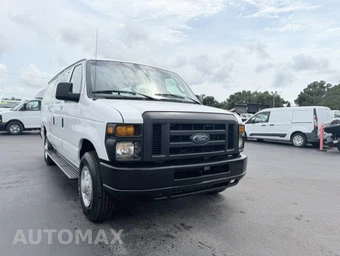 2008 Ford Super Duty E-350 Wagon XLT 138.0" WB - miniatura 3