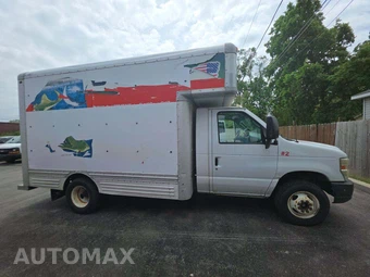 2008 Ford Super Duty E-450 Cutaway DRW – miniatura 4