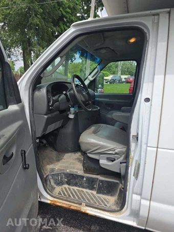 2008 Ford Super Duty E-450 Cutaway DRW – miniatura 6