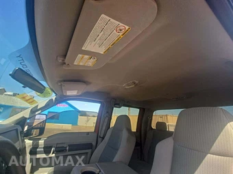 2008 Ford Super Duty F-250 Lariat Crew Cab Medium Bed - miniatura 8