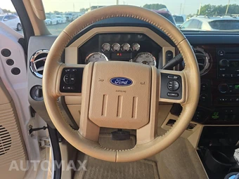 2008 Ford Super Duty F-250 Lariat Crew Cab Medium Bed - miniatura 10