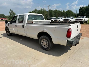 2008 Ford Super Duty F-250 XL Crew Cab Long Bed - miniatura 3