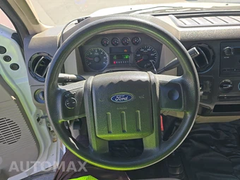 2008 Ford Super Duty F-250 XL Crew Cab Long Bed - miniatura 10
