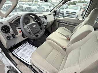 2008 Ford Super Duty F-250 XL Crew Cab Medium Bed - miniatura 11