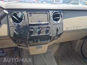 2008 Ford Super Duty F-250 XLT Crew Cab Medium Bed - miniatura 11