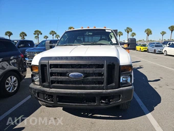 2008 Ford Super Duty F-350 Cab Chassis XL Crew Cab DRW - miniatura 2