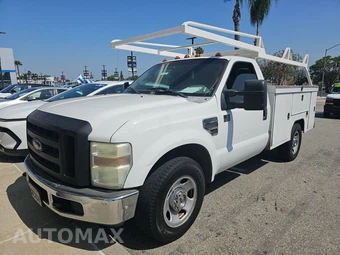 2008 Ford Super Duty F-350 Cab Chassis XL Regular Cab