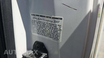 2008 Ford Super Duty F-350 Cab Chassis XL Regular Cab - miniatura 17
