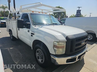 2008 Ford Super Duty F-350 Cab Chassis XL Regular Cab - miniatura 3