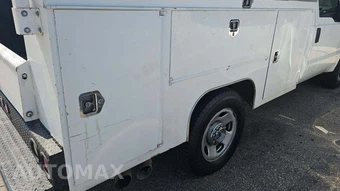 2008 Ford Super Duty F-350 Cab Chassis XL Regular Cab - miniatura 45