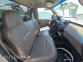 2008 Ford Super Duty F-350 Cab Chassis XL Regular Cab - miniatura 8