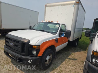 2008 Ford Super Duty F-350 Cab Chassis XL Regular Cab DRW