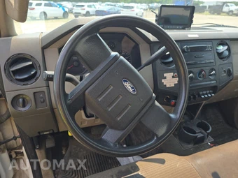 2008 Ford Super Duty F-350 Cab Chassis XL Regular Cab DRW - miniatura 10