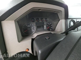 2008 Ford Super Duty F-450 Cab Chassis XL Extended Cab w/Rear Doors DRW - miniatura 12