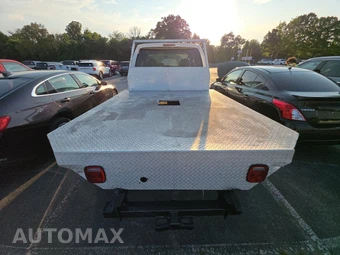 2008 Ford Super Duty F-450 Cab Chassis XL Extended Cab w/Rear Doors DRW - miniatura 16