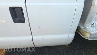 2008 Ford Super Duty F-450 Cab Chassis XL Extended Cab w/Rear Doors DRW - miniatura 24