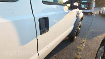 2008 Ford Super Duty F-450 Cab Chassis XL Extended Cab w/Rear Doors DRW - miniatura 26