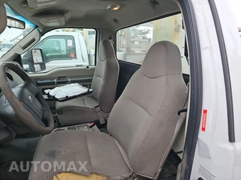 2008 Ford Super Duty F-450 Cab Chassis XL Regular Cab DRW - miniatura 13