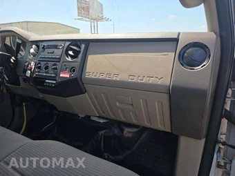 2008 Ford Super Duty F-450 Cab Chassis XL Regular Cab DRW - miniatura 13