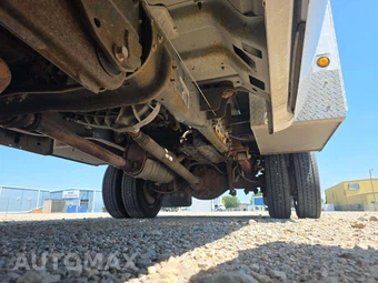 2008 Ford Super Duty F-450 Cab Chassis XL Regular Cab DRW - miniatura 4