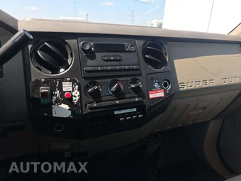 2008 Ford Super Duty F-450 Cab Chassis XL Regular Cab DRW - miniatura 7