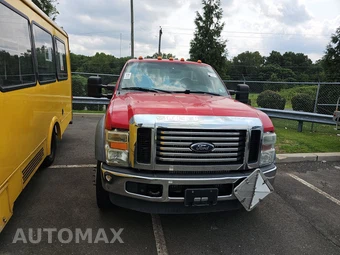 2008 Ford Super Duty F-450 Cab Chassis XLT Regular Cab DRW - miniatura 2