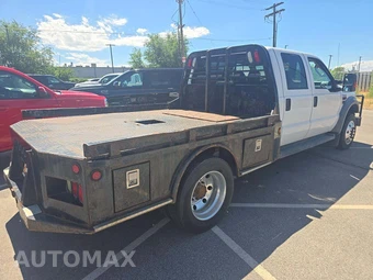 2008 Ford Super Duty F-550 Cab Chassis Lariat Crew Cab DRW - miniatura 3