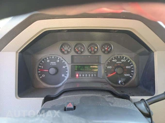 2008 Ford Super Duty F-550 Cab Chassis XL Crew Cab DRW - miniatura 6