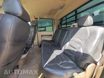 2008 Ford Super Duty F-550 Cab Chassis XLT Crew Cab DRW - miniatura 10