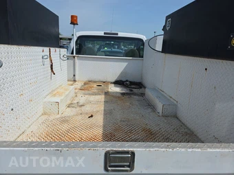 2008 Ford Super Duty F-550 Cab Chassis XLT Regular Cab DRW – miniatura 15