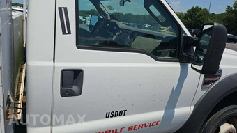 2008 Ford Super Duty F-550 Cab Chassis XLT Regular Cab DRW – miniatura 29