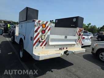 2008 Ford Super Duty F-550 Cab Chassis XLT Regular Cab DRW – miniatura 6