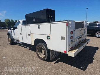 2008 Ford Super Duty F-550 Cab Chassis XLT Regular Cab DRW - miniatura 6
