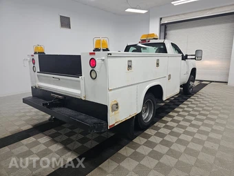 2008 GMC Sierra 3500HD Cab Chassis WT Regular Cab 1SA DRW - miniatura 4