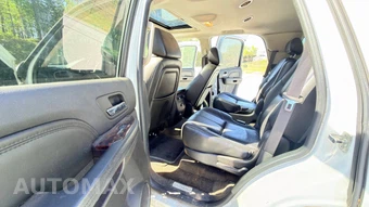 2008 GMC Yukon Denali 5SA - miniatura 13