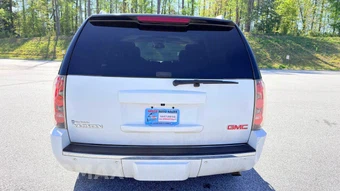 2008 GMC Yukon Denali 5SA - miniatura 22