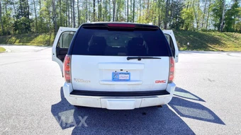 2008 GMC Yukon Denali 5SA - miniatura 5