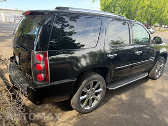 2008 GMC Yukon Denali 5SA - miniatura 5