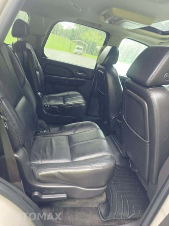 2008 GMC Yukon Denali 5SA – miniatura 17