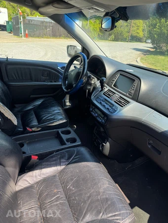 2008 Honda Odyssey Touring 118.1" WB - miniatura 14
