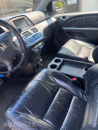 2008 Honda Odyssey Touring 118.1" WB - miniatura 15