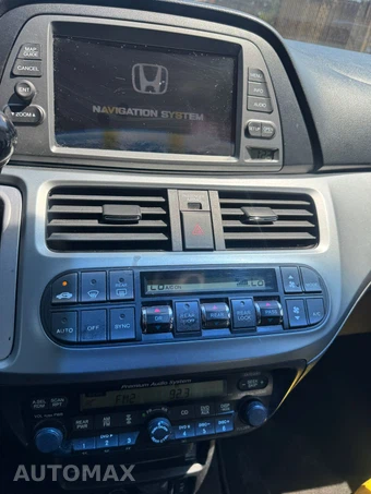 2008 Honda Odyssey Touring 118.1" WB - miniatura 18