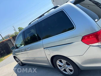 2008 Honda Odyssey Touring 118.1" WB - miniatura 2