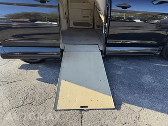 2008 Honda Odyssey Touring w/PAX Tires 118.1" WB - miniatura 16