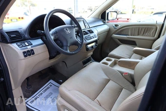 2008 Honda Odyssey Touring w/PAX Tires 118.1" WB - miniatura 8